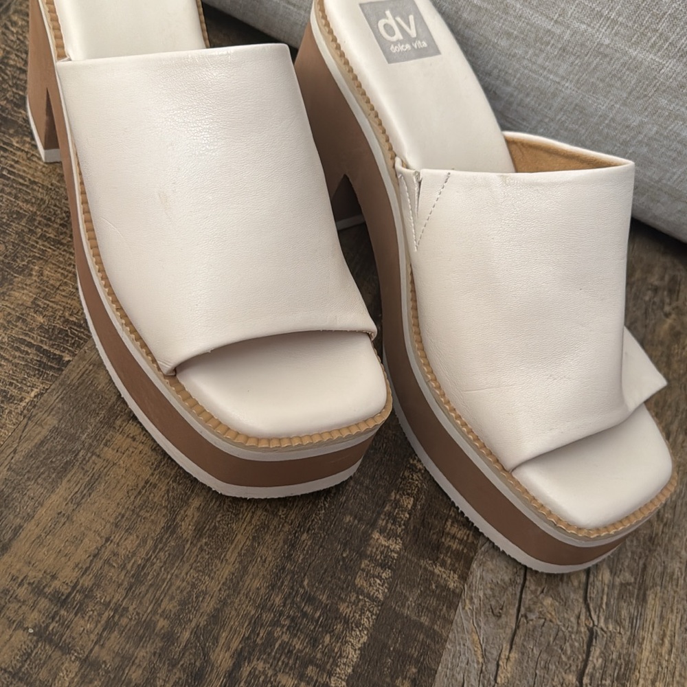 DV by Dolce Vita Women's White and Tan Platform Shoes